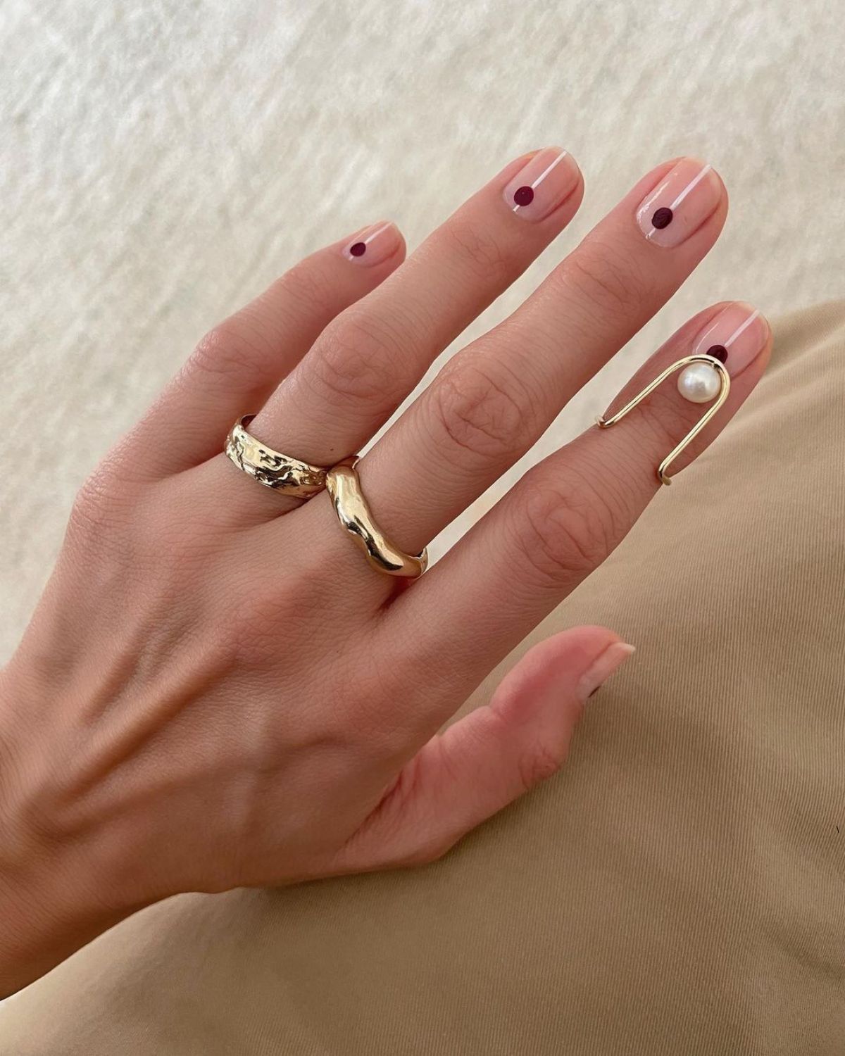 burgundy-nails-309204-1693494311271-main